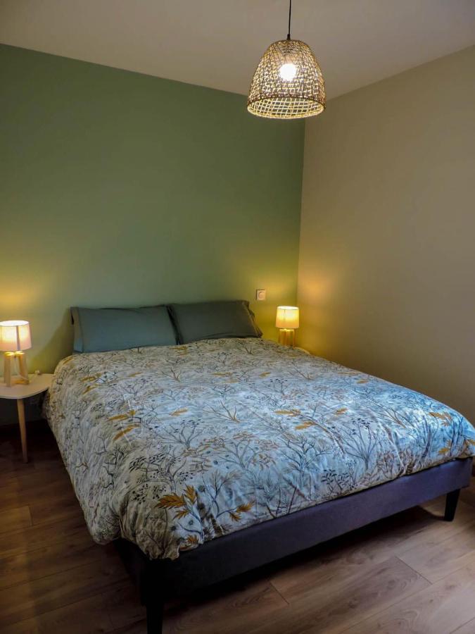 Gite : La Maison D'Apolline Trehorenteuc Esterno foto